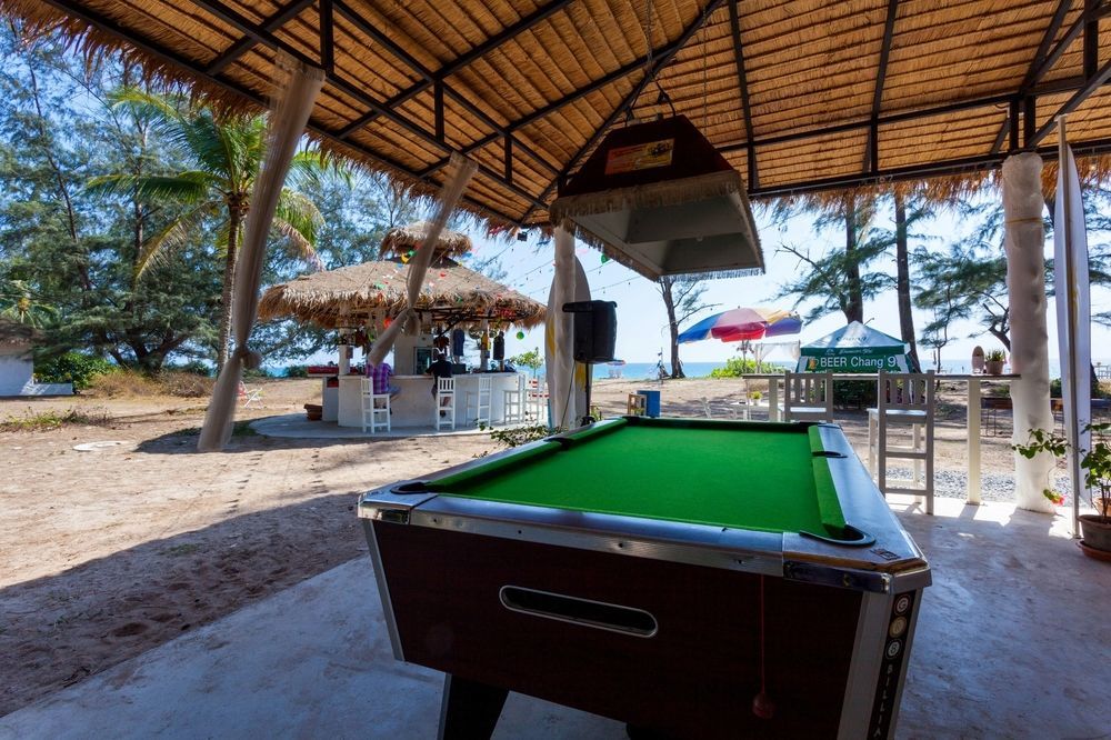 Micky Monkey Beach Hotel Phuket Maikhao Thailand Mai Khao Bagian luar foto
