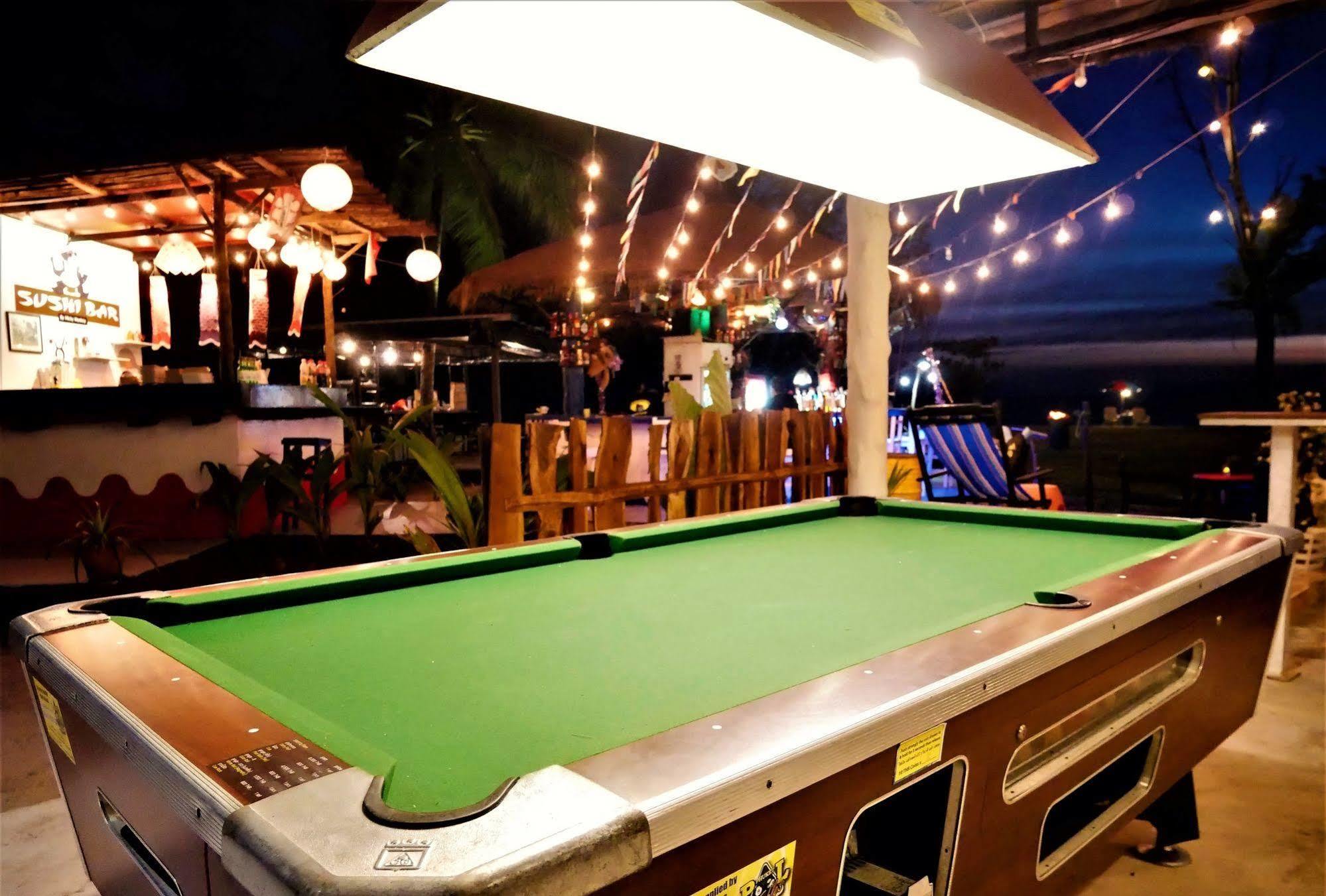 Micky Monkey Beach Hotel Phuket Maikhao Thailand Mai Khao Bagian luar foto