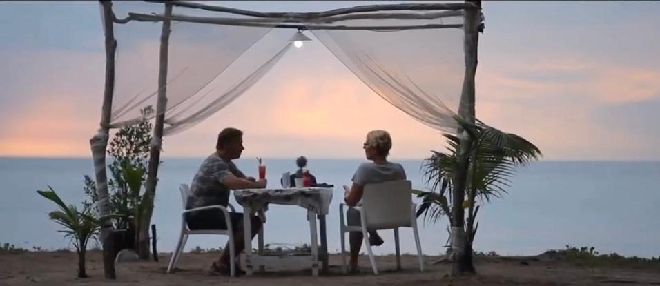 Micky Monkey Beach Hotel Phuket Maikhao Thailand Mai Khao Bagian luar foto